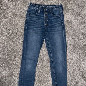 American Eagle “Next Level Stretch” jeans size 6 - 5 button front